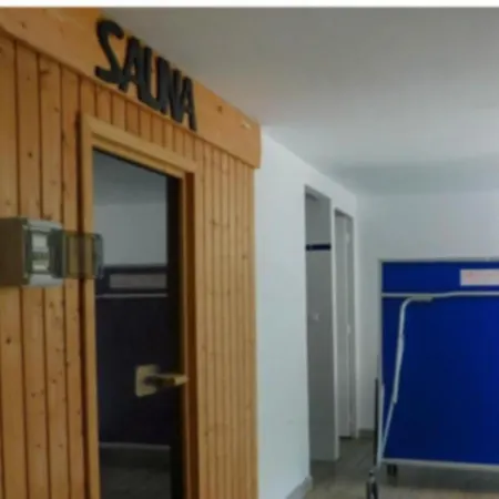 1 A 4 Personnes, Piscine, Jacuzzi, Sauna, Fitness, Parking Guest house