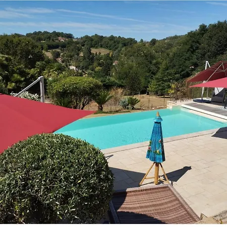 1 A 4 Personnes, Piscine, Jacuzzi, Sauna, Fitness, Parking