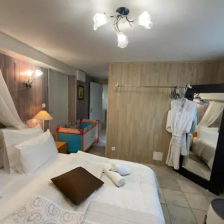 Gite 6 Hotes Au Rez De Jardin De La Villa Jacuzzi Et Sauna En Option