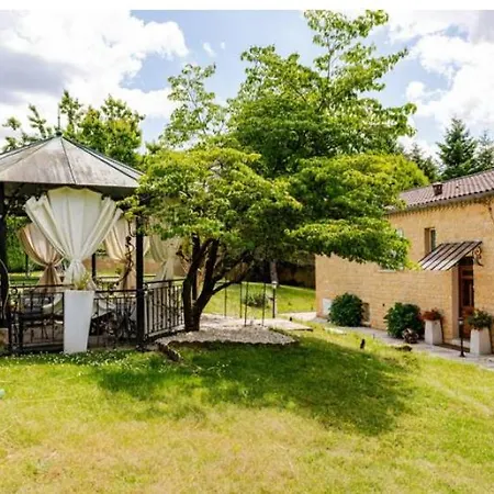 Gite 6 Hotes Au Rez De Jardin De La Villa Jacuzzi Et Sauna En Option