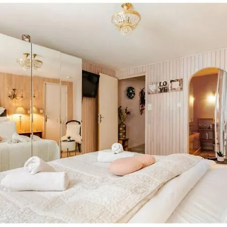 Gite 6 Hotes Au Rez De Jardin De La Villa Jacuzzi Et Sauna En Option