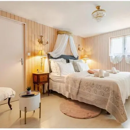 Guest house 1 A 4 Personnes, Piscine, Jacuzzi, Sauna, Fitness, Parking