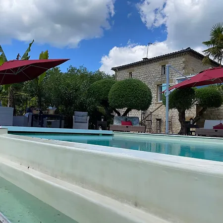 1 A 4 Personnes, Piscine, Jacuzzi, Sauna, Fitness, Parking