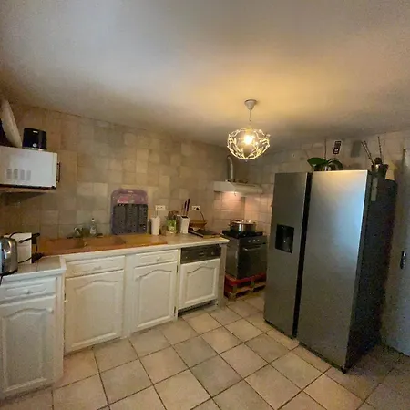 6 Hotes Au Rez De Jardin De La Jacuzzi Et Sauna En Option Affittacamere 4*