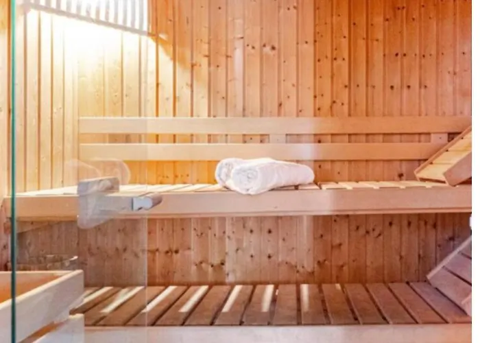 6 Hotes Au Rez De Jardin De La Jacuzzi Et Sauna En Option Guest house Sarlat-la-Caneda