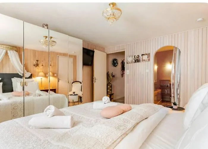 6 Hotes Au Rez De Jardin De La Jacuzzi Et Sauna En Option Guest house